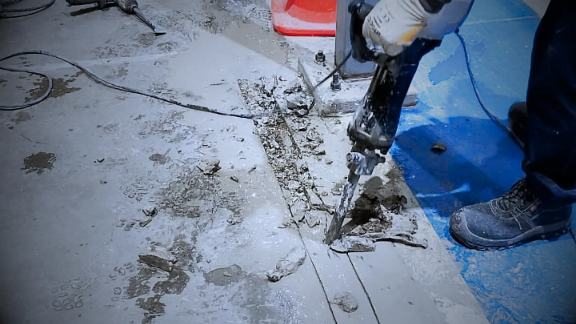 Un piso averiado puede frenar más que un montacargas